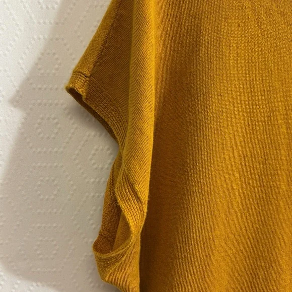 Eileen Fisher Yellow Short Sleeve Linen Boxy Tee Sz medium - Picture 7 of 8